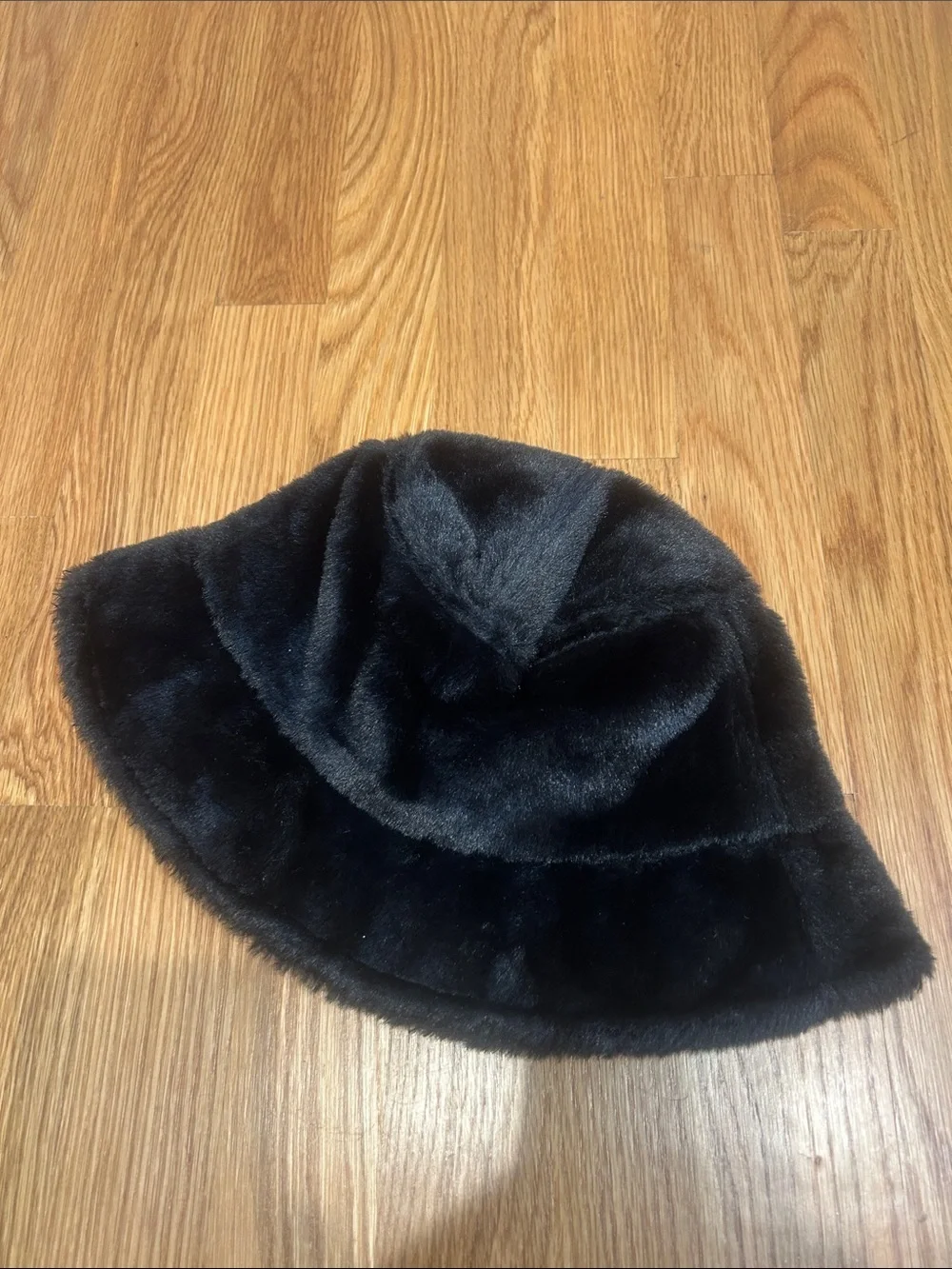 Chic classic 90s Black Faux Fur Fuzzy Chic Bucket Hat women’s one size